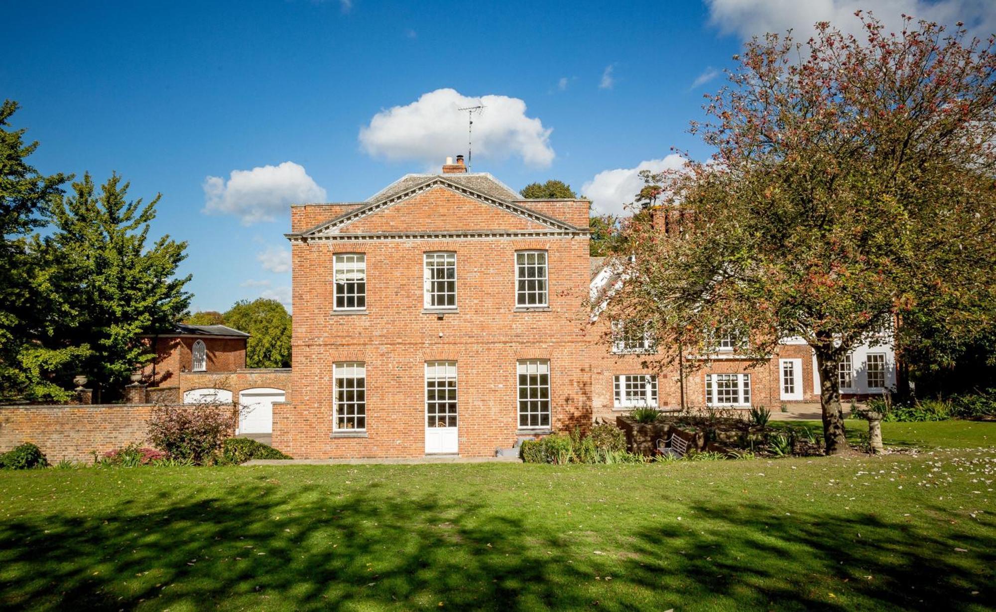 Abbey House By Group Retreats Villa Saffron Walden Exteriör bild