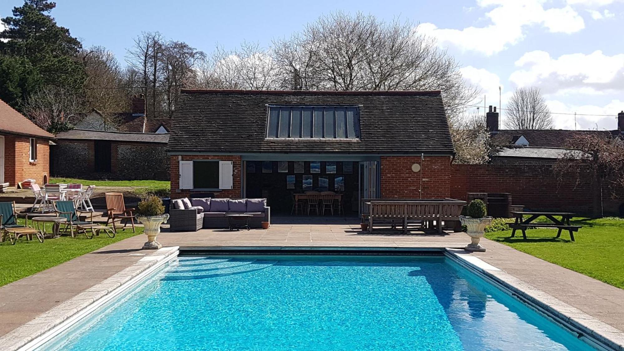 Abbey House By Group Retreats Villa Saffron Walden Exteriör bild